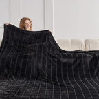 Oversized King Fleece Blanket 120x138 Inches, Seamless Soft Cozy 3D Jacquard Flannel Blanket 10'x11.5' Extra Large for Bed, Sofa, Couch, Travel & Camping, California King Throw, Black