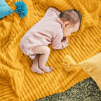 DISSA Fleece Blanket Queen Size – 71x80, Yellow - Soft, Plush, Fluffy, Fuzzy, Warm, Cozy – Perfect Throw for Couch, Bed, Sofa - with Pompom Fringe - Flannel Blanket