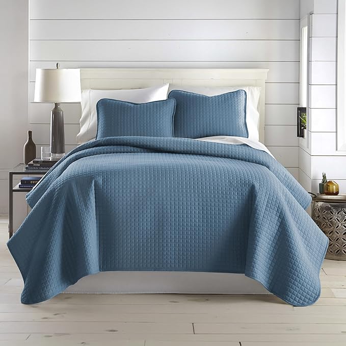 Southshore Fine Living, Inc. Queen Quilt Bedding Set, Summer Comforter Quilts Queen Size, Pet Hair Resistant Bedding, Lightweight Bedspread, Full Size Coverlet with 2 Pillow Shams, Coronet Blue