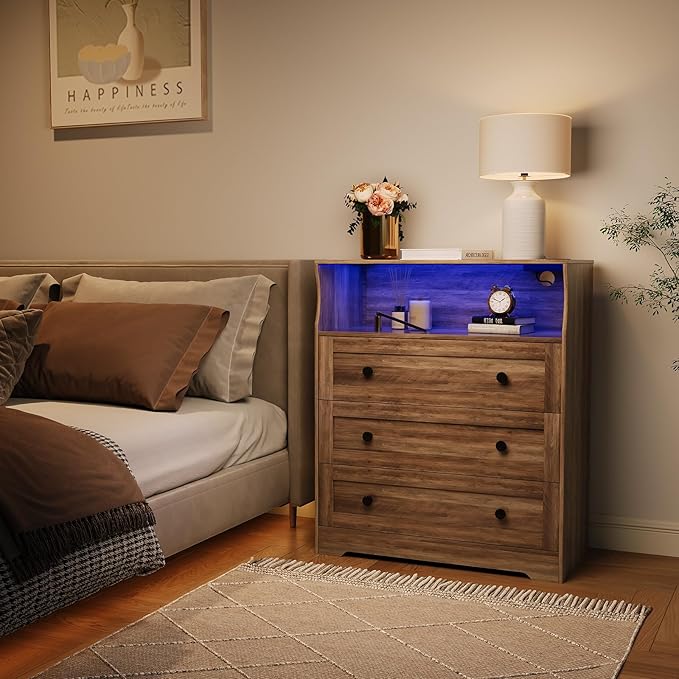GarveeLife Small Dresser with 3 Drawers, Wood Dresser with Charging Station and LED Lights for Bedroom Closet Bedside, Modern Wooden Chest of Drawers for Living Room, Hallway, Grey