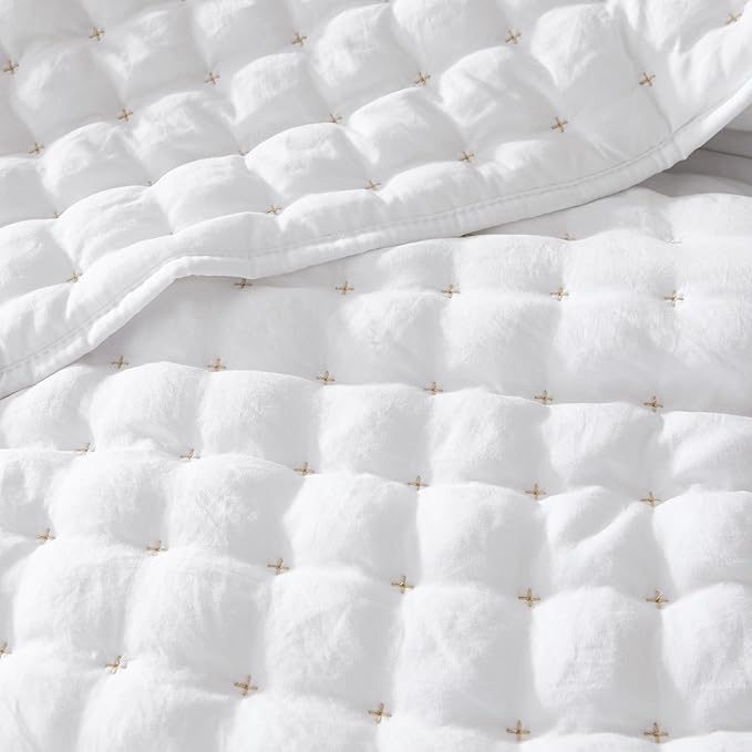 WDCOZY White California Cal King Size Quilt Bedding Sets with Pillow Shams, Oversized Lightweight Soft Bedspread Coverlet, Quilted Blanket Thin Comforter Bed Cover, 3 Pieces, 116x106 inches