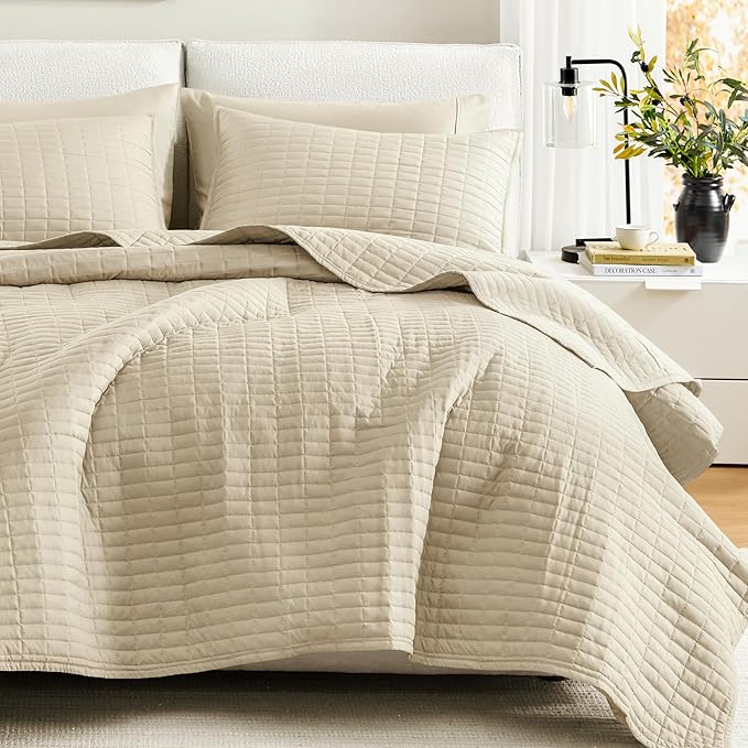 Comfort Spaces Kienna Quilt Set- Double Sided Stitching Design Summer Blanket, Lightweight, Soft, All Season Bedding Layer, Matching Sham, Ivory, Coverlet Twin/Twin XL(66"x90") 2 Piece