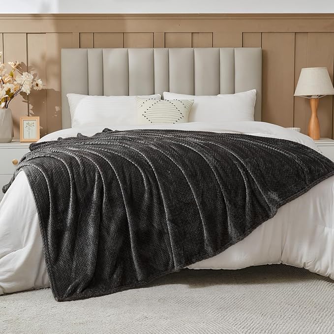 NEWCOSPLAY Super Soft King Blanket Dark Grey Premium Silky Flannel Fleece Leaves Pattern Lightweight Bed Blanket All Season Use (Dark Grey, King(90"x110"))
