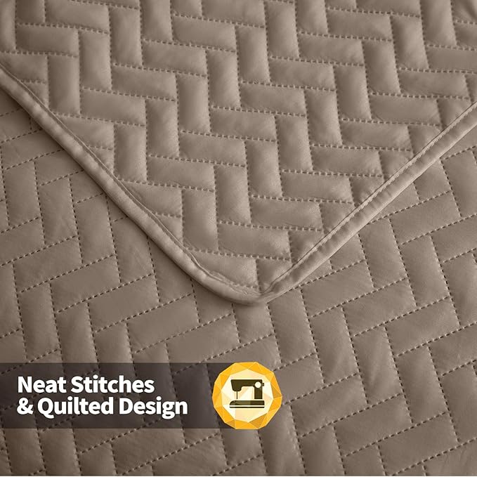 Maple&Stone Quilt Set King Size, Brown Lightweight Bedspread Ultrasonic Chevron Pattern Light Coverlet for All Season Comforter Bedding Decor - 3 Piece King Bed Cover Sets
