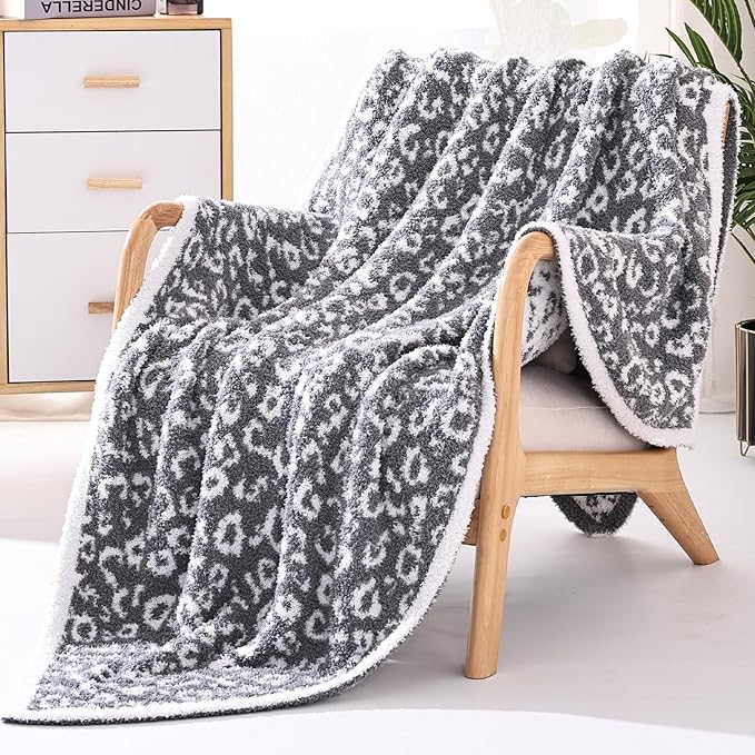 Panku Ultra Soft Leopard Throw Blanket, Cozy Knit Warm Cheetah Fleece Blankets for Couch and Sofa, Knit Reversiable Luxury Fluffy Blanket Throw (50x60 Inches, Snow Light Grey)