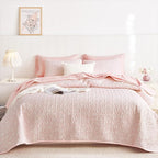 Wake In Cloud - Floral Quilt Set, Coquette Cottagecore Shabby Chic Flower Pattern for Women Teen Girls, Reversible Lightweight Bedspread Coverlet, 3 Pieces, Light Pink, Queen/Full Size