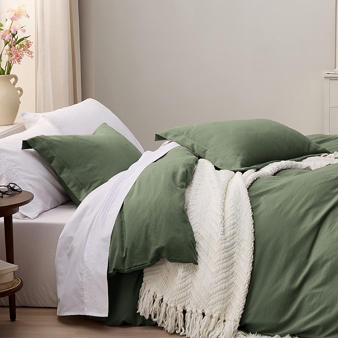 Bedsure Olive Green Oversized Queen Duvet Cover - 3 Pieces Prewashed Cotton-Like Polyester Extra Soft Bedding Set, Includes 1 Duvet Cover 98''x98'' with Zipper Closure & 2 Pillow Shams, No Comforter