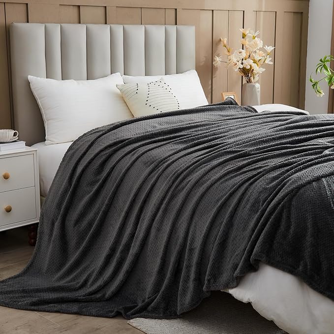 NEWCOSPLAY Super Soft Throw Blanket Dark Grey Premium Silky Flannel Fleece Leaves Pattern Lightweight Bed Blanket All Season Use (Dark Grey, Throw(50"x60"))