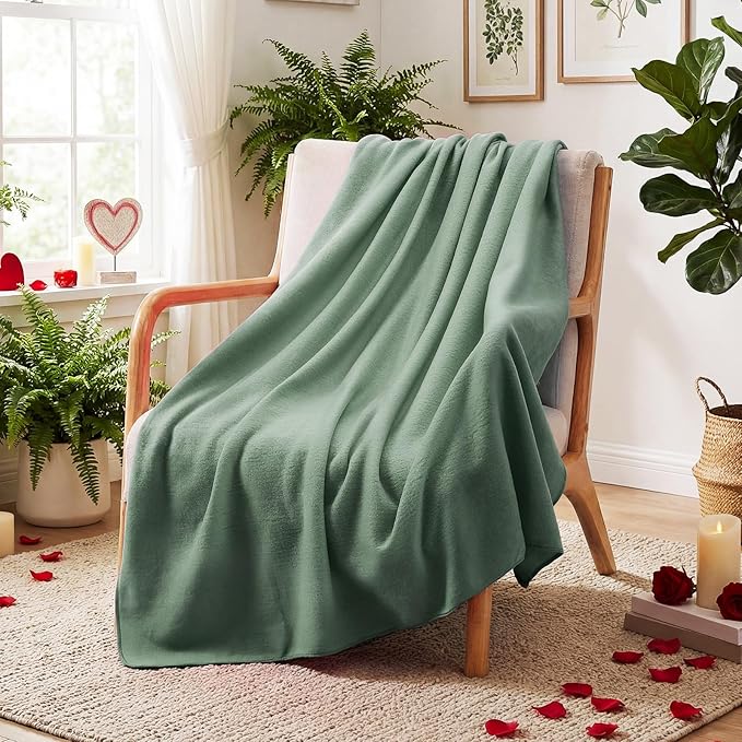 Shimeyao 24 Packs Fleece Throw Blanket Soft Warm Lightweight Fleece Blanket Cozy Throw Bulk for Home Bed Couch Sofa Office Wedding Gifts Suitable for Seasons, 50 x 60 Inches(Gray Green)