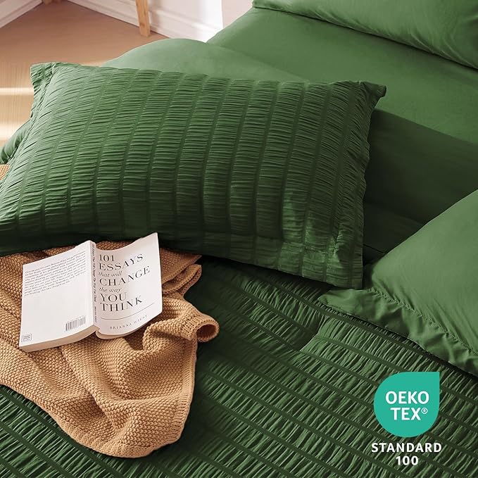 MUXHOMO 7 Pieces King Comforter Set, Seersucker Bed in a Bag King Size, All Season Luxury Bedding Set with Comforter, Flat Sheet, Fitted Sheet, Pillowcases & Shams, Dark Green