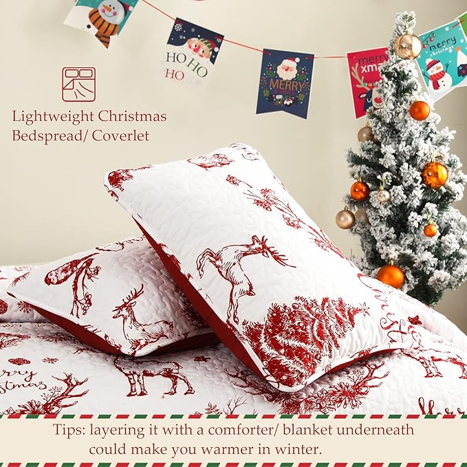 Exclusivo Mezcla Reversible Christmas Quilts Queen Size, Red Bedspread Lightweight Coverlet Winter Quilt Bedding Set with Printed Trees Reindeer Wreaths Pattern (1 Quilt, 2 Pillow Shams)