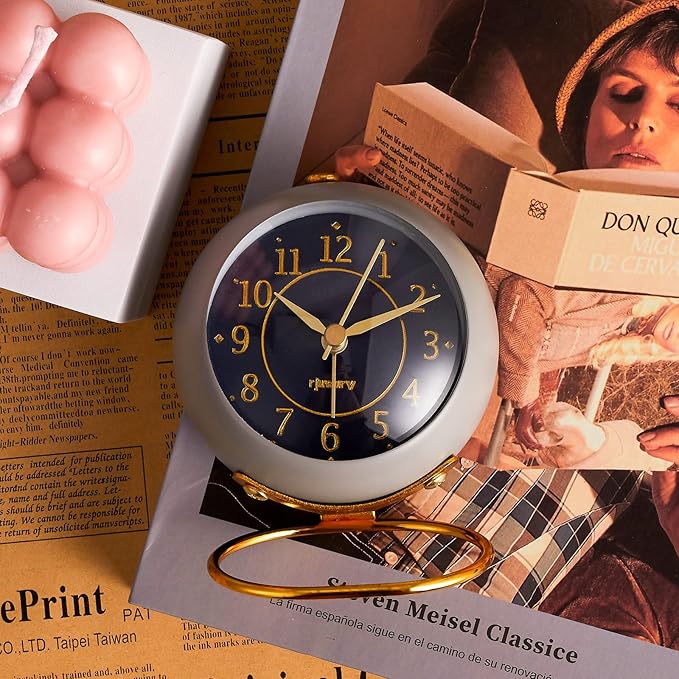 Metal Desk Alarm Clock, Retro Bedroom Table Vintage Analog Alarm Clock, Silent Non-Ticking Gold Clock, Bedside Décor(Sinor Gray)