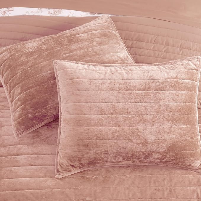 WRENSONGE Velvet King Size Quilt Set-3 Pieces Clay Pink Luxurious Velvet Striped Channel Comforter with 2 Shams, Soft Bedspread Coverlet Quilted Bedding Set for All Season