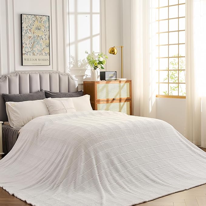Oversized King Fleece Blanket 120x120 Inches, Seamless Soft Cozy 3D Jacquard Flannel Blanket 10'x10' Extra Large for Bed, Sofa, Couch, Travel & Camping, California King Throw, Ivory White
