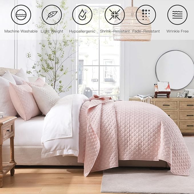 HORIMOTE HOME Quilt Twin Size Light Pink, Lightweight Quilt for Summer Ultra-Soft Microfiber Modern Style Quilted Clouds Pattern Bedspread Quit Set 2 Pieces (1 Quilt and 1 Pillow Sham)