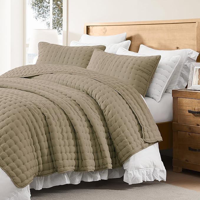 WDCOZY Queen Size Quilts Bedding Sets with 2 Pillow Shams, Lightweight Soft Bedspread Coverlet, Quilted Blanket Thin Comforter Bed Cover for All Season, 3 Pieces, 90x90 inches, Taupe
