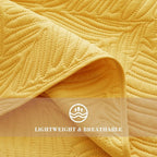 Exclusivo Mezcla California King Quilt Bedding Set, Lightweight Yellow Quilts Cal Oversized King Size for All Seasons, Soft Microfiber Bedspreads Coverlets with Leaf Pattern, 3 Piece