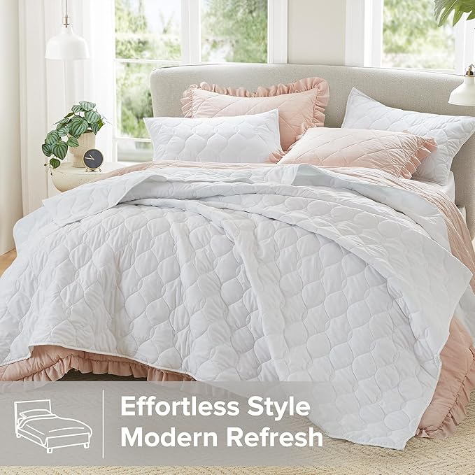 Comfort Spaces King Quilt Set Modern Reversible Ogee Coverlet King Bedding Set Cozy Quilted Winter Layer, All Season Lightweight Soft King Size Quilt, Kienna, King/Cal King White Ogee 3 Piece