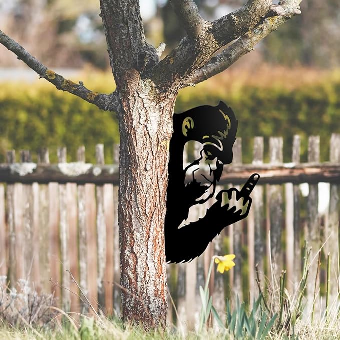 ESTART Peaking a Boo Flipping Off Bigfoot Animal Metal Sign Art Ornament, Animal Peeping Around Signs Corner Tree Garden Fence Farmhouse Outdoor Home Decoration