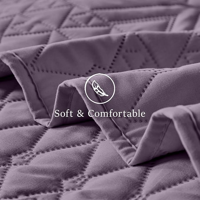 akkialla Full/Queen Quilt Set, Grayish Purple Lightweight Microfiber Bedspread Coverlet, Boho Geometric Pattern, Soft All-Season Bedding, 3-Piece (1 Quilt, 2 Pillow Shams) | Breathable fabric, Modern style