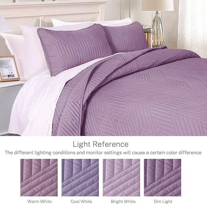 Exclusivo Mezcla California King Quilt Bedding Set, Lightweight Dusty Lavender Oversized King Bedspreads Soft Modern Geometric Coverlet Set for All Seasons (1 Quilt and 2 Pillow Shams)