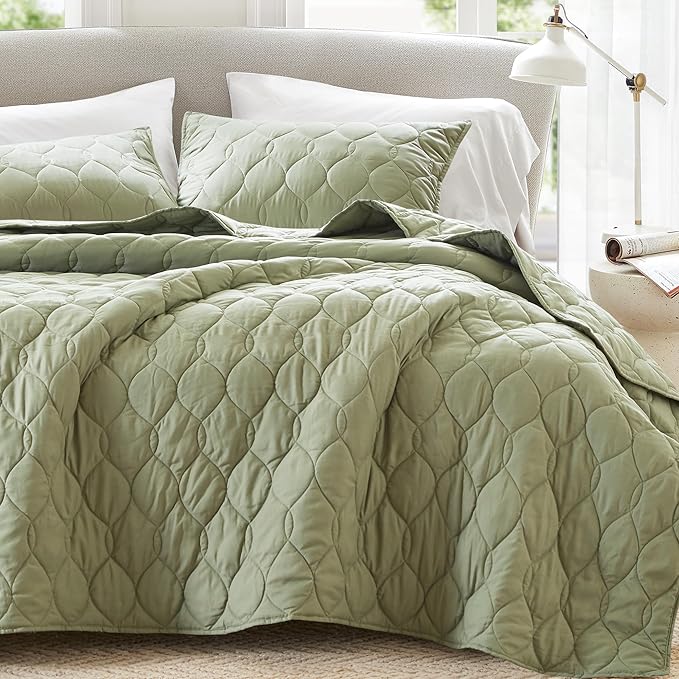 Comfort Spaces Queen Quilt Set Modern Reversible Ogee Coverlet Queen Bedding Set Cozy Quilted Winter Layer, All Season Lightweight Soft Queen Size Quilt, Kienna, Full/Queen Olive Green 3 Piece