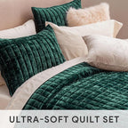 RECYCO Luxury Velvet Quilt Set Full Queen Size Bedding Sets, Ultra Soft Velvet Comforter Set, Lightweight Channel Box Stitch Oversized Bedspread Coverlet for All Season, with 2 Shams, Emerald Green