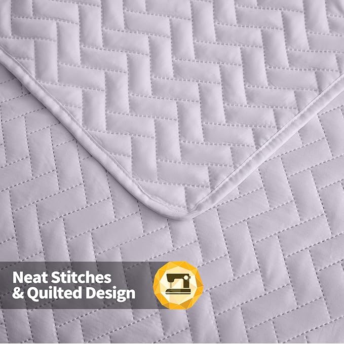 Maple&Stone Quilt Set Twin/Twin XL, Lightweight Lilac Purple Bedspread Ultrasonic Chevron Pattern Light Coverlet for All Season Comforter Bedding Decor - 2 Piece Twin Extra Long Bed Cover Sets