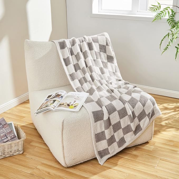 CozeCube Super Soft Fullfy Microfiber Reversible Knitted Blankets, Warm Cozy Fuzzy Plush Throw, Grey and White Checkered Throw Blanket for Couch Bed Sofa, 50" x 60"