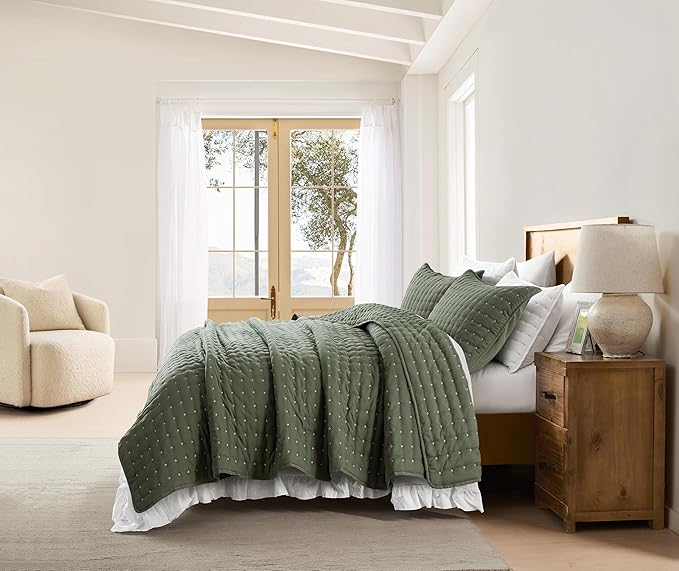 WDCOZY Queen Size Quilts Bedding Sets with 2 Pillow Shams, Lightweight Soft Bedspread Coverlet, Quilted Blanket Thin Comforter Bed Cover for All Season, 3 Pieces, 90x90 inches, Moss Green