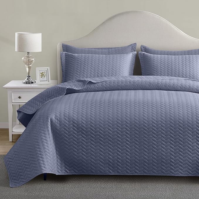 Maple&Stone Quilt Set Twin Size, Mineral Blue Lightweight Bedspread Ultrasonic Chevron Pattern Light Coverlet for All Season Comforter Bedding Decor - 2 Piece Twin Bed Cover Sets