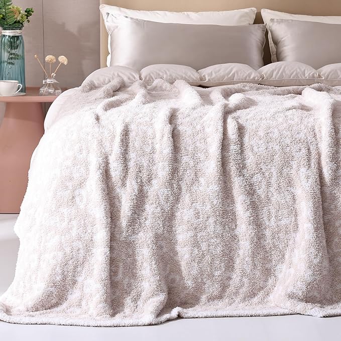 Panku Ultra Soft Leopard Throw Blanket, Plush Cozy Cheetah Blankets for Couch and Sofa Gift Pack, Knit Reversiable Luxury Fluffy Blanket Throw (50x60 Inches, Cream Stone)