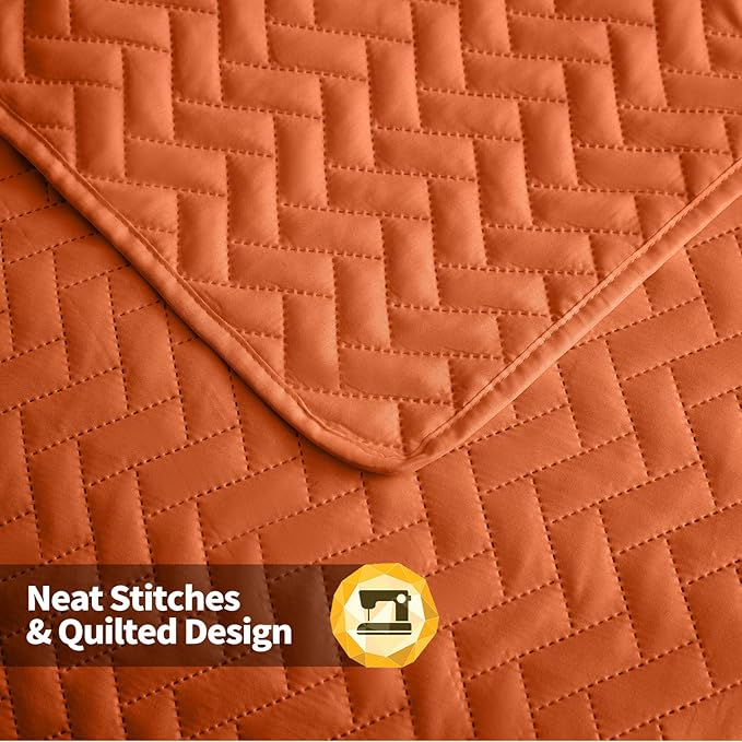 Maple&Stone Quilt Set Queen Size, Burnt Orange Lightweight Bedspread Ultrasonic Chevron Pattern Light Coverlet for All Season Comforter Bedding Decor - 3 Piece Queen Bed Cover Sets