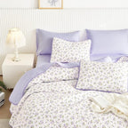 Wake In Cloud - Floral Quilt Set, Coquette Cottagecore Shabby Chic Flower Pattern for Women Teen Girls, Reversible Lightweight Bedspread Coverlet, 3 Pieces, White Purple, Twin/Twin XL Size
