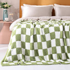 Panku Checkered Blanket, Ultra Soft Green Checkered Throw Blanket, Warm Fluffy Checkerboard Blanket for Couch and Sofa (50x60 Inches, Green)