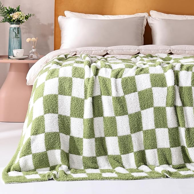 Panku Checkered Blanket, Ultra Soft Green Checkered Throw Blanket, Warm Fluffy Checkerboard Blanket for Couch and Sofa (50x60 Inches, Green)