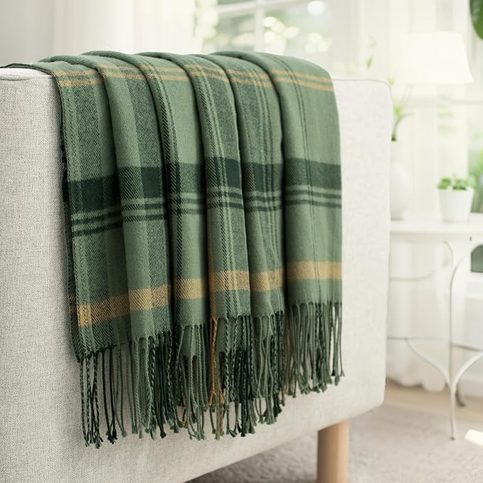 Green Plaid Throw Blanket for Couch,50"X60" Super Soft Cozy Warm Home Decorative Throws with Tassels for Bed Sofa Picnic