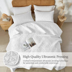 akkialla King/Cal King Size Quilt Bedding Set,White Lightweight Microfiber Soft Bedspread,Modern Style Geometric Pattern Coverlet Set for All Seasons,3 Piece(1 Quilt,2 Pillow Shams)