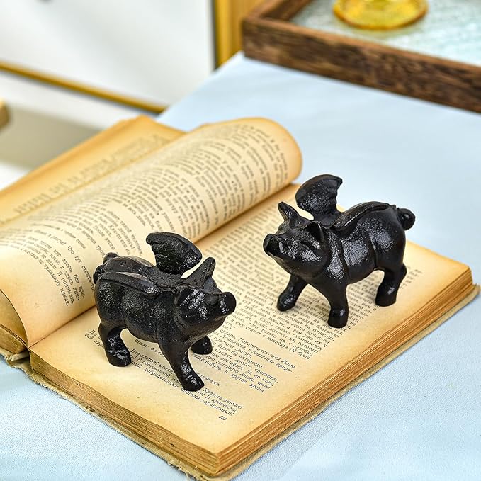 Sungmor Whimsical Cast Iron Flying Pig Statue, 2pcs Rustic Black Cute Little Piggy Paperweight, Garden Collection Figurine Home Office Desk Ornament, Indoor Outdoor Animal Statues