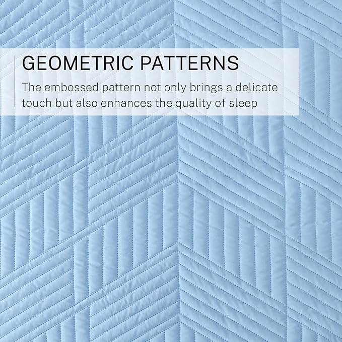 Exclusivo Mezcla Ultrasonic Full Queen Quilt Bedding Set, Lightweight Light Blue Bedspreads Soft Modern Geometric Coverlet Set for All Seasons (1 Quilt and 2 Pillow Shams)