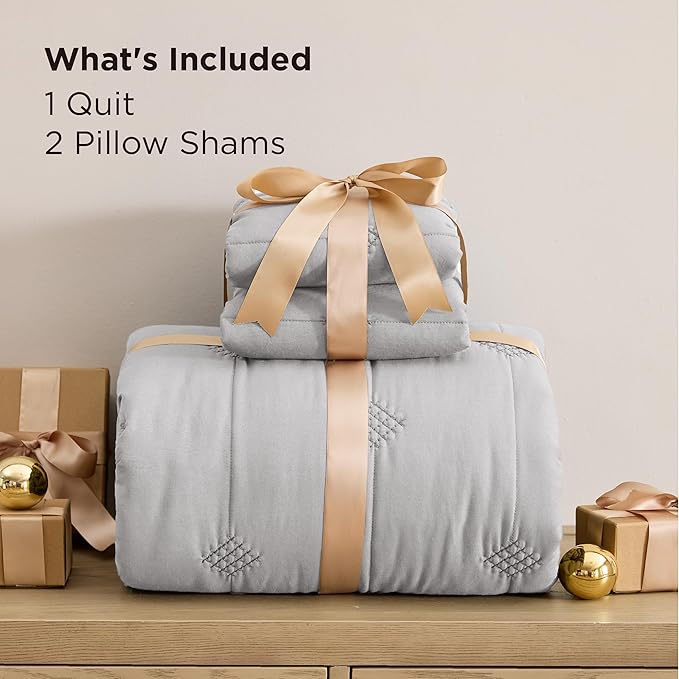Bedsure Quilt King Size – Ultra Soft Cloud Lightweight Bedspread Coverlet Set with 2 Pillow Shams, Breathable & Cozy Comforter Set for All Season Use, Light Grey, 3 Piece (106x96 Inches)