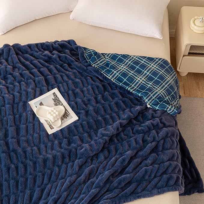 Sophia & William Ruched Faux Fur Throw Blanket for Couch - Luxury Lightweight Plush Fuzzy Cozy Soft Blankets, Blue, 50" x 60"