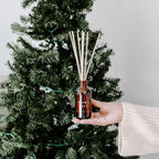 Sweet Water Decor Warm and Cozy Reed Diffuser Set - Fall and Winter Reed Diffuser Set for Home - Orange, Cinnamon, Ginger, Clove Scented Room Fragrance - Lasts 4+ Months, Made in The USA