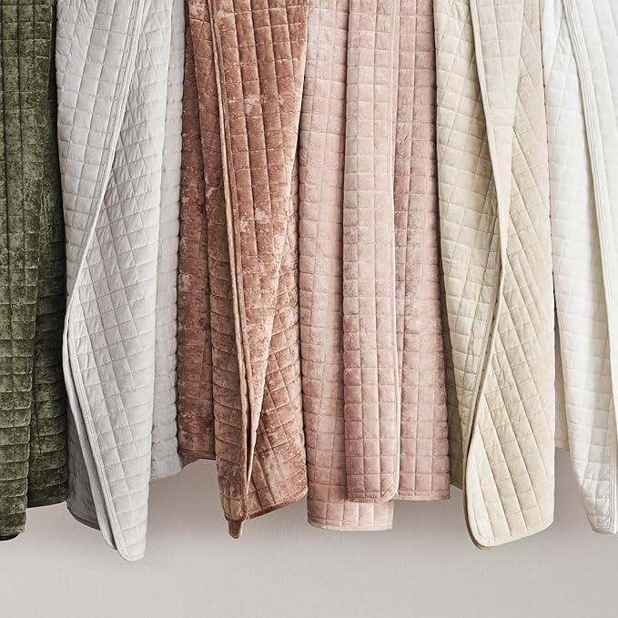RECYCO Luxury Velvet Quilt Twin/Twin XL Size Bedding Set, Ultra Soft Velvet Comforter Set, Lightweight Quilted Channel Box Stitch Oversized Bedspread Coverlet for All Season, with 1 Sham, Rose Pink