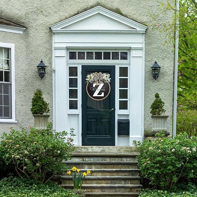 Circular Surname Front Door Welcome Sign - 26 Letter House Wreath, Front Porch Decorations, Year-Round Home Decor (Z)