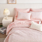 Wake In Cloud - Floral Quilt Set, Coquette Cottagecore Shabby Chic Flower Pattern for Women Teen Girls, Reversible Lightweight Bedspread Coverlet, 3 Pieces, Light Pink, Queen/Full Size