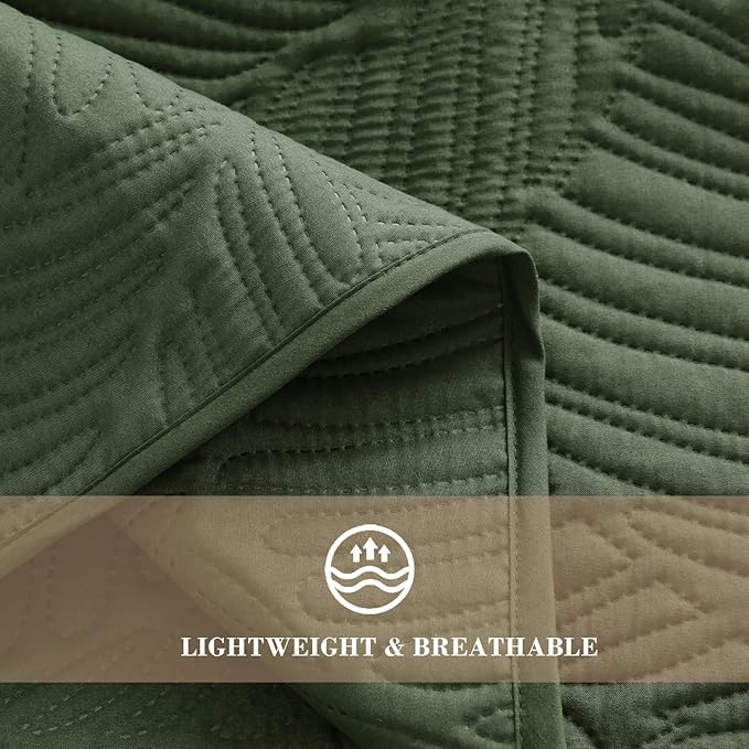 Exclusivo Mezcla King Size Quilt Bedding Set, Lightweight Olive Green Quilts King Size for All Seasons, Soft Microfiber Bedspreads Coverlets Bed Cover with Leaf Pattern, 3 Piece