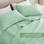 Exclusivo Mezcla Queen Quilt Bedding Set, Lightweight Sage Green Quilts Queen Full Size for All Seasons, Soft Microfiber Bedspreads Coverlets Bed Cover with Leaf Pattern, 3 Piece