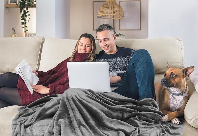 Utopia Bedding Fleece Blanket King Size Grey (90x102 Inches) Ultra Soft Warm Lightweight Microfiber Breathable Anti-Static Cozy Winter Bed Blanket, All-Season Home Decor Gift for Men & Women