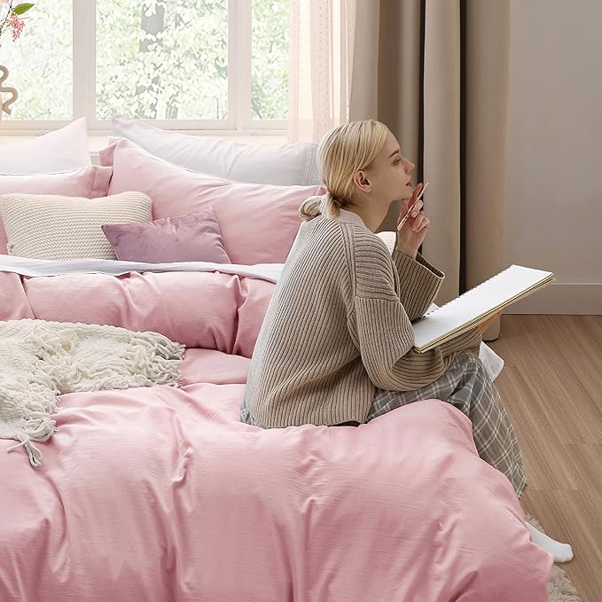 Bedsure Pink Duvet Cover Queen Size - 3 Pieces Prewashed Cotton-Like Extra Soft Bedding Set, Includes 1 Duvet Cover 90x90 Inches with Zipper Closure & 2 Pillow Shams, Comforter Not Included